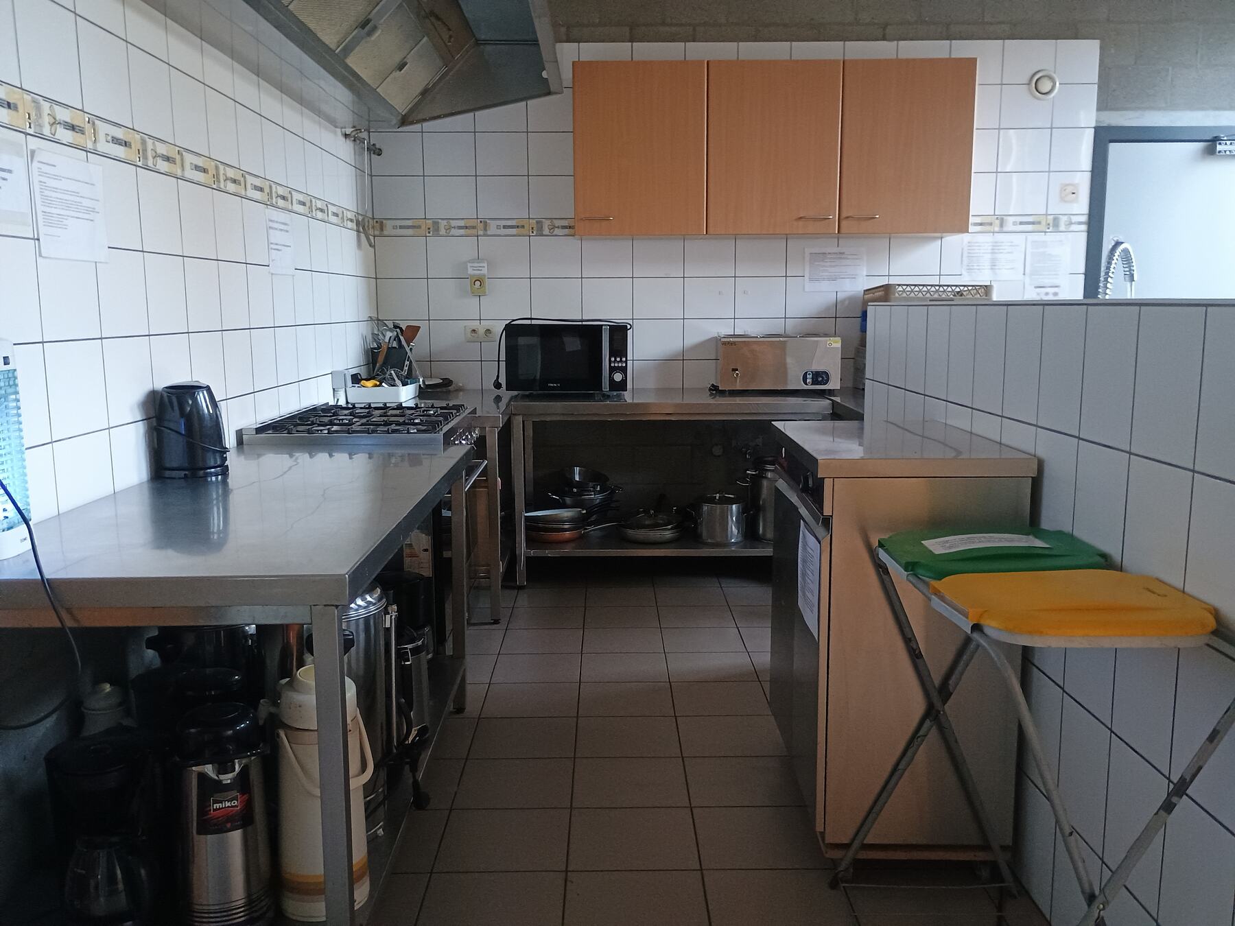 Volledig ingerichte keuken